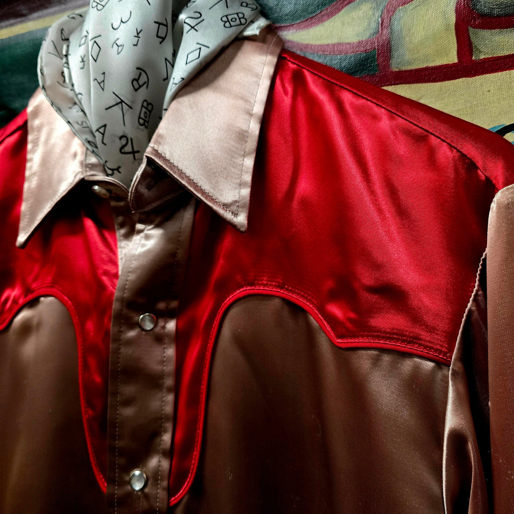 Vintage 1960-70s MWG Satin Pearl Snap