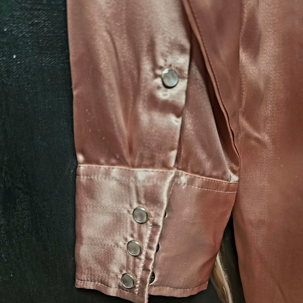 Vintage 1960-70s MWG Satin Pearl Snap