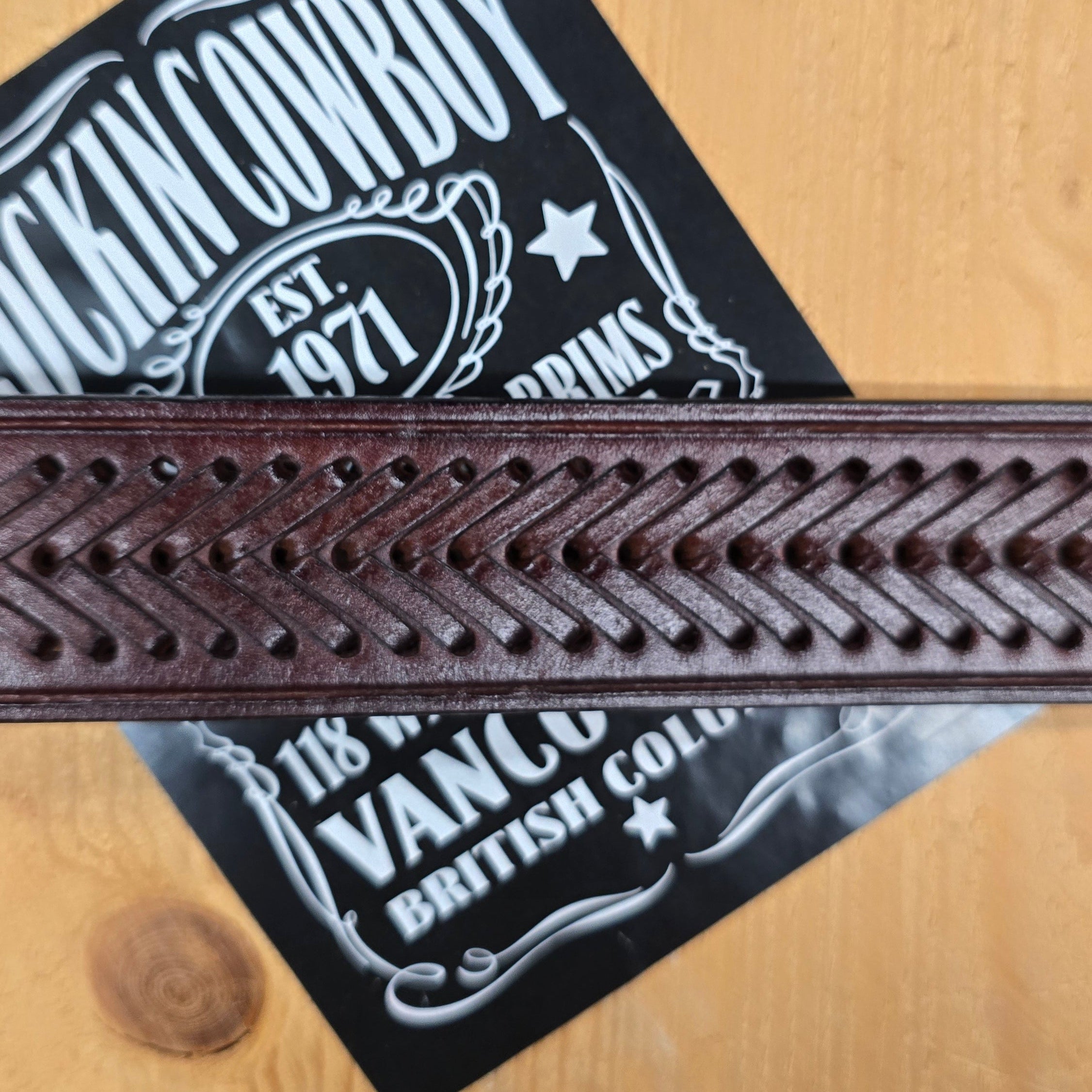 Texas Gold Diamond Weave Leather Belt / Brown