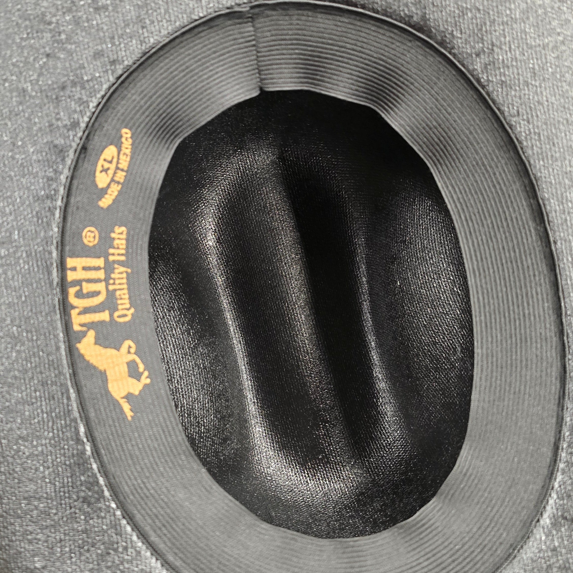 TGH "Chihuahua Sin Ojillos" – Midnight Black Straw Cowboy Hat