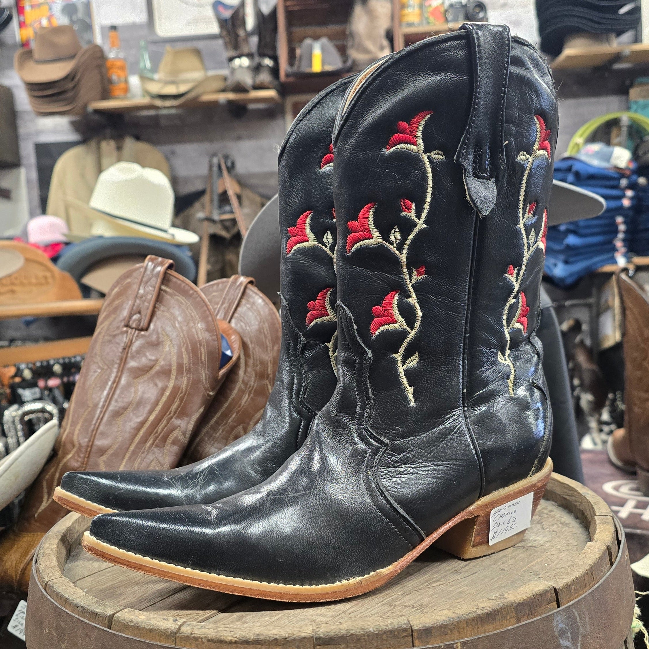 Caballo Dorado: Floral Embroidered Western Boot