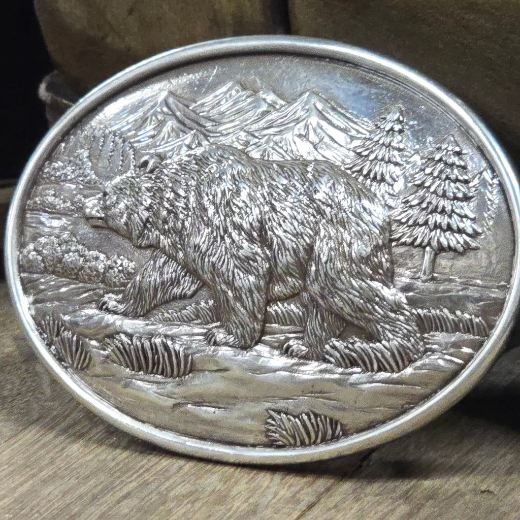 Grizzly Peak Oval Belt Buckle