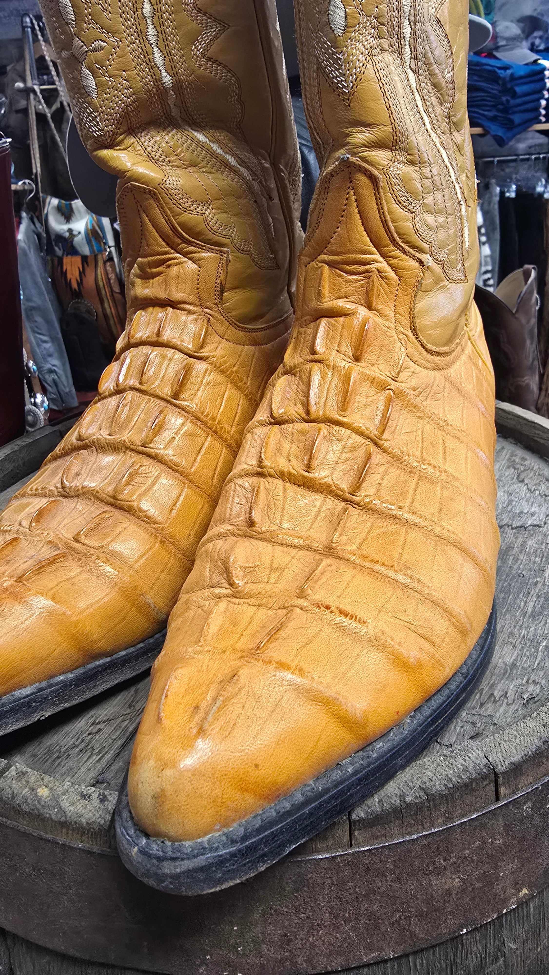 Handcrafted Mexican Leather Gator Print Boots
