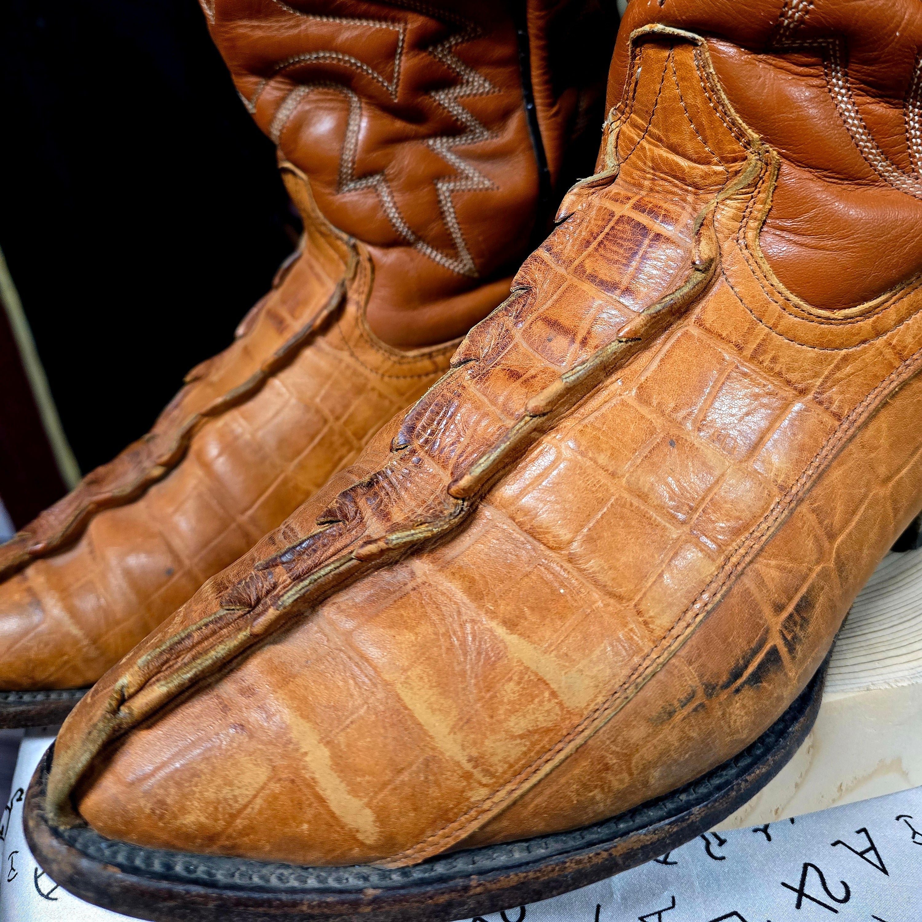 Vintage Women's 80-90s Rudell Faux Gator  Leather Boots