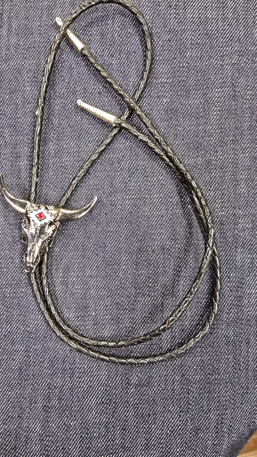 Western Steer Skull Bolo Tie